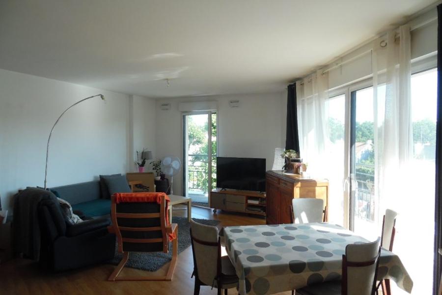 Photo 1 - Location Appartement 3 pièce(s) - 64 m²