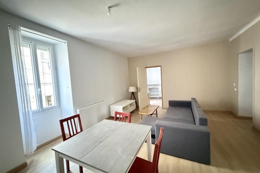 Photo 0 - Location Appartement 3 pièce(s) - 70 m²