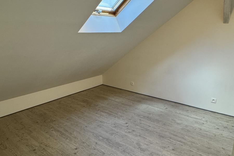 Photo 10 - Location Appartement 5 pièce(s) - 63 m²