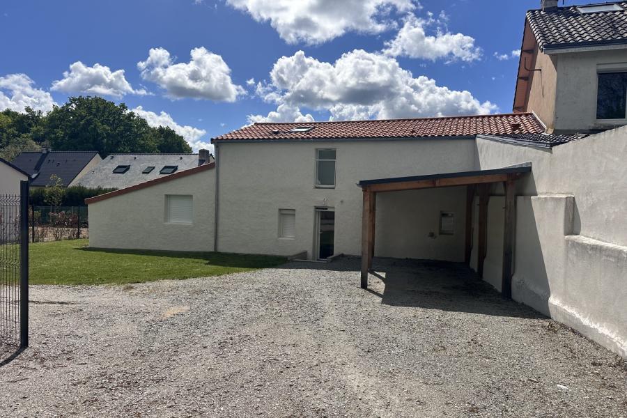 Photo 0 - Location Maison 4 pièce(s) - 104 m²