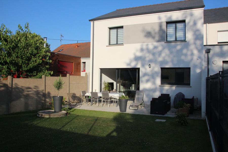 Photo 0 - Location Maison 4 pièce(s) - 98 m²