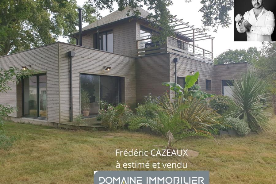 Photo 0 - Vente Maison 5 pièce(s) - 131 m²
