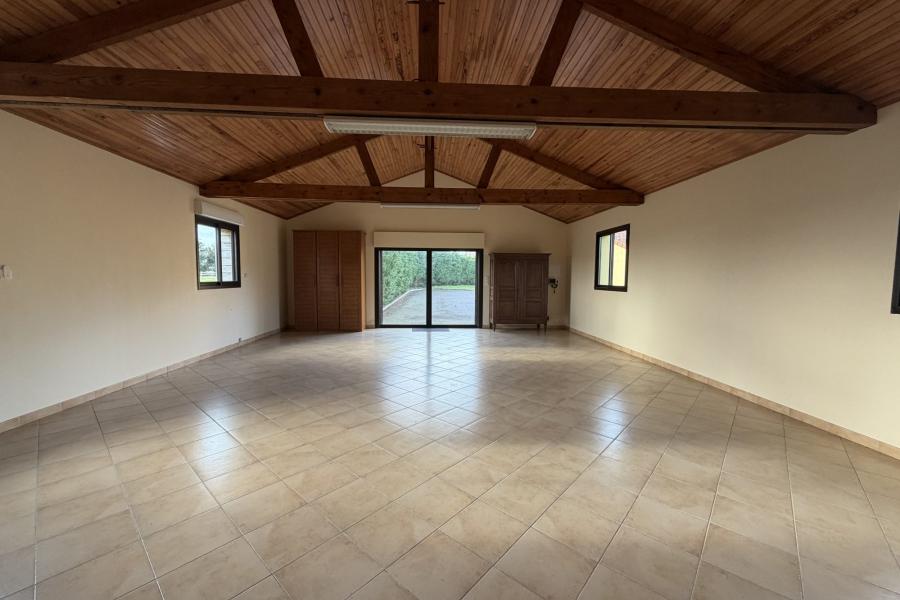 Photo 11 - Location Maison 6 pièce(s) - 199 m²