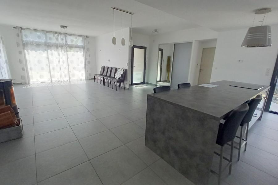 Vente Maison 6 pièce(s) - 125 m² | 425000 € Saint-Étienne-de-Montluc Réf.VM9439-DOMINNO44 Photo 3 - Vente Maison 6 pièce(s) - 125 m²