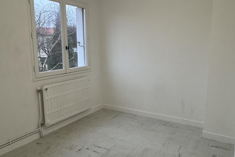 Photo 8 - Location Maison 4 pièce(s) - 92 m²