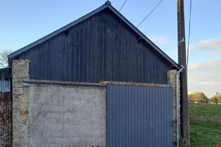 Photo 3 - Location Parking / Box - 64 m²