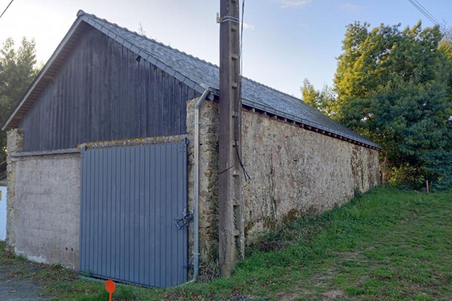 Photo 0 - Location Parking / Box - 64 m²